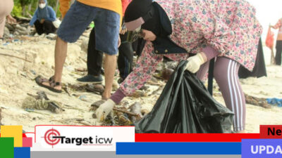 TP-PKK dan Dekranasda Bulukumba Gelar Aksi Bersih Pantai di Mandala Ria Lewat G2B2